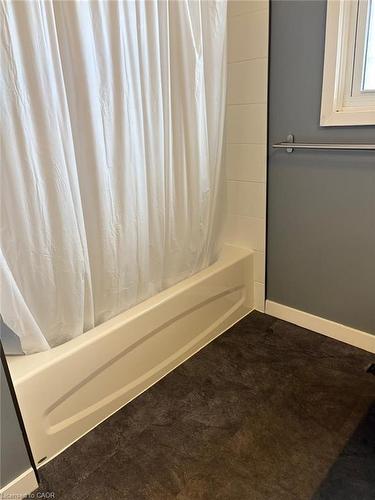 312 Grantham Avenue, St. Catharines, ON - Indoor