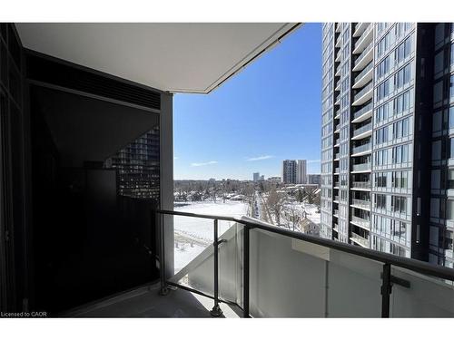 907-25 Wellington Street S, Kitchener, ON - Outdoor With Balcony With Exterior