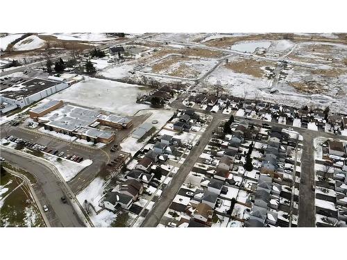 233 Kinross Street, Caledonia, ON 