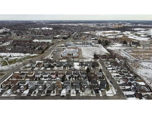 233 Kinross Street, Caledonia, ON 