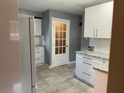 64 Sandsprings Crescent S, Kitchener, ON - Indoor