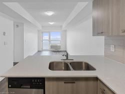 910-220 Cannon Street E Hamilton, ON L8L 2B1