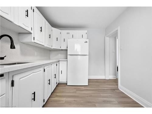 1-37 Kennedy Avenue, Hamilton, ON - Indoor Photo Showing Kitchen