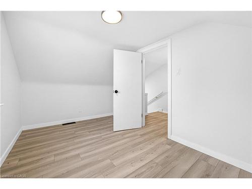 1-37 Kennedy Avenue, Hamilton, ON - Indoor Photo Showing Other Room