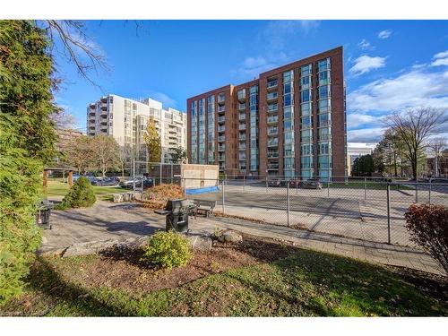 503-1225 North Shore Boulevard E, Burlington, ON - Outdoor
