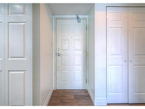 503-1225 North Shore Boulevard E, Burlington, ON - Indoor Photo Showing Other Room