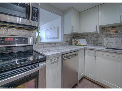 503-1225 North Shore Boulevard E, Burlington, ON - Indoor Photo Showing Kitchen