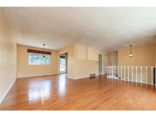 44 Valleyview Drive, Ancaster, ON - Indoor Photo Showing Other Room