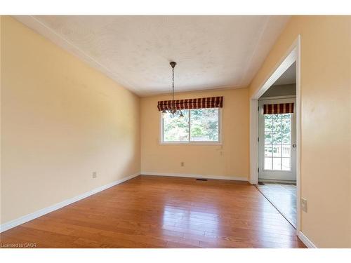 44 Valleyview Drive, Ancaster, ON - Indoor Photo Showing Other Room