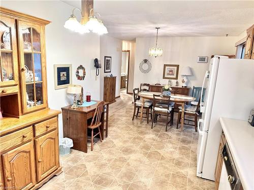 248 Howard Street, Waterford, ON - Indoor Photo Showing Other Room