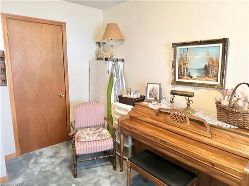 248 Howard Street, Waterford, ON - Indoor