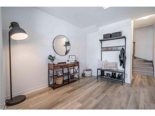 4882 Connor Drive, Beamsville, ON - Indoor Photo Showing Other Room