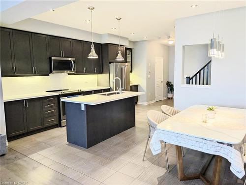 137 Lormont Boulevard, Stoney Creek, ON - Indoor Photo Showing Kitchen With Stainless Steel Kitchen With Upgraded Kitchen