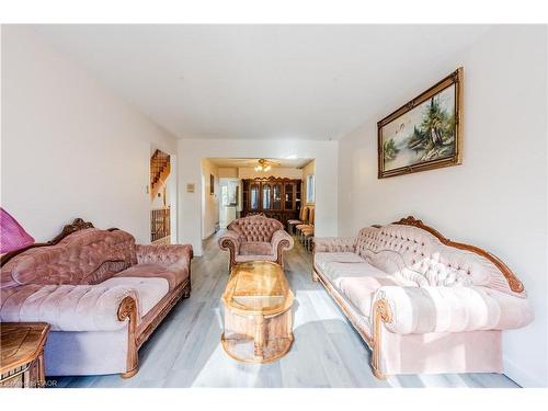 8 Dingwall Court, Brampton, ON - Indoor Photo Showing Living Room