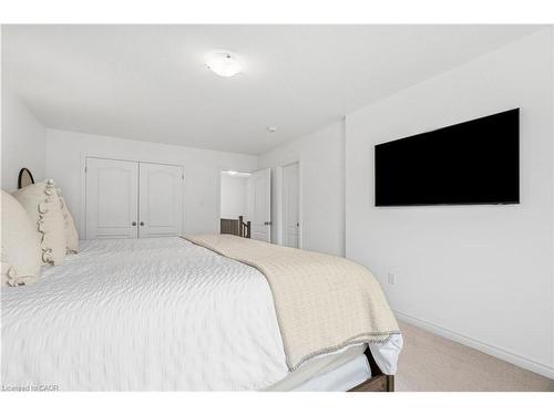 9 Elsegood Drive, Guelph, ON - Indoor Photo Showing Bedroom