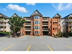 407-4013 Kilmer Drive  Burlington, ON L7M 4M3