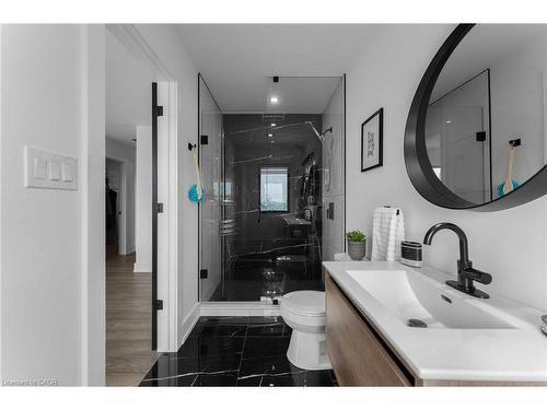 14 Willowbrook Drive, Welland, ON - Indoor Photo Showing Bathroom