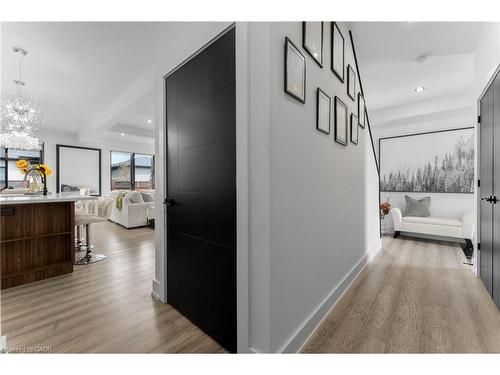 14 Willowbrook Drive, Welland, ON - Indoor Photo Showing Other Room