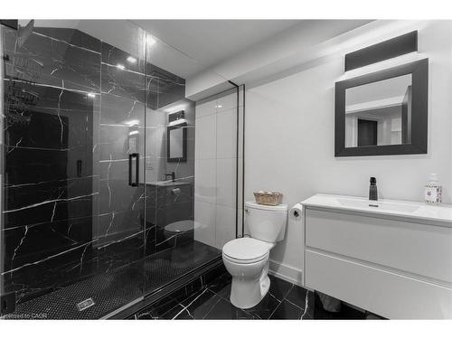 14 Willowbrook Drive, Welland, ON - Indoor Photo Showing Bathroom