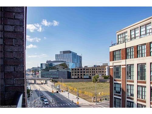 506-1 Victoria Street S, Kitchener, ON - Outdoor