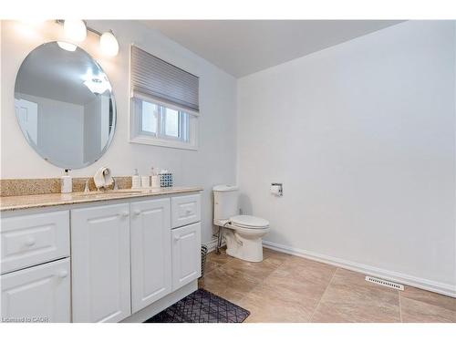 2197 Donald Road, Burlington, ON - Indoor Photo Showing Bathroom