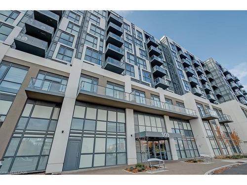 415-509 Dundas Street W, Oakville, ON - Outdoor With Balcony