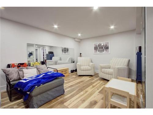 3280 Mead Crescent, Burlington, ON - Indoor