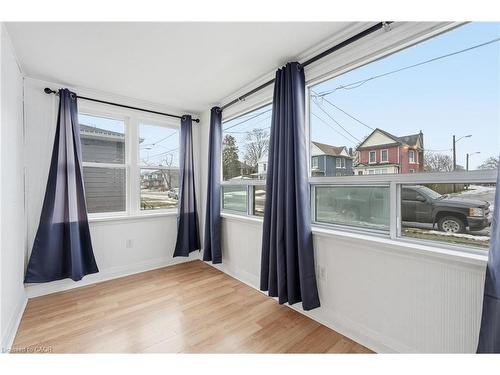 20 York Street, Welland, ON - Indoor Photo Showing Other Room