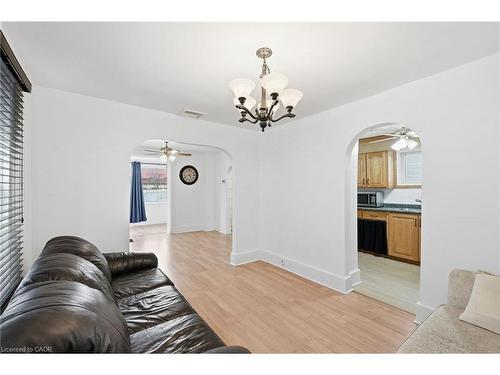 20 York Street, Welland, ON - Indoor