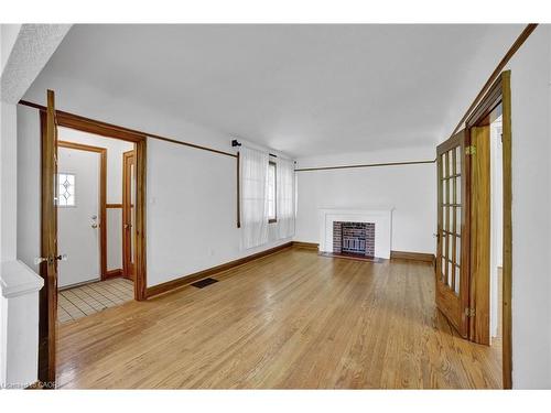 978 North Shore Boulevard W, Burlington, ON - Indoor Photo Showing Other Room