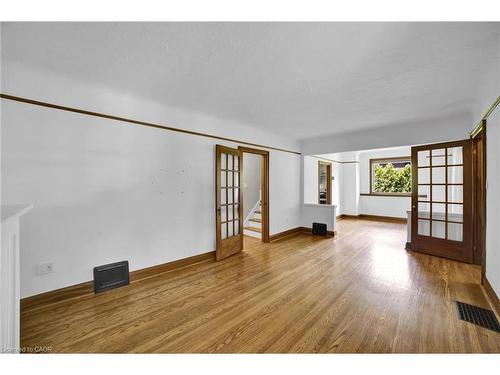 978 North Shore Boulevard W, Burlington, ON - Indoor Photo Showing Other Room