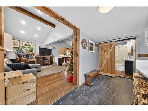 1457 Lakeshore Road, Selkirk, ON - Indoor Photo Showing Other Room