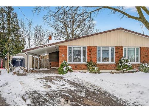 38 Questor Court, Hamilton, ON - Outdoor