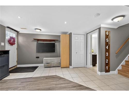 38 Questor Court, Hamilton, ON - Indoor Photo Showing Other Room