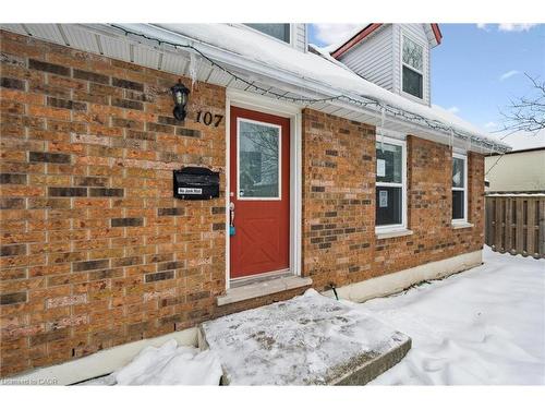 107 Foxridge Drive, Cambridge, ON - Outdoor