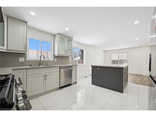 107 Foxridge Drive, Cambridge, ON - Indoor Photo Showing Kitchen