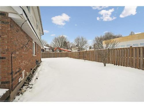 107 Foxridge Drive, Cambridge, ON - Outdoor