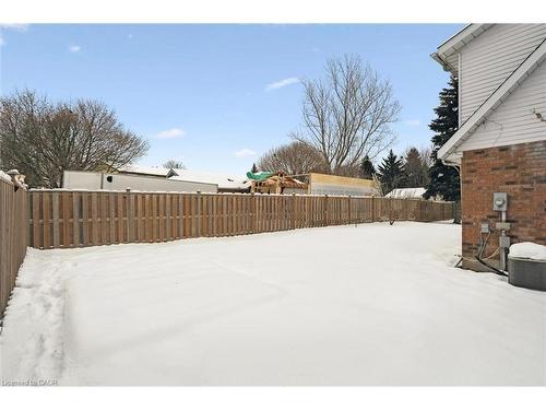 107 Foxridge Drive, Cambridge, ON - Outdoor
