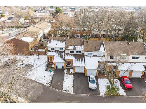 92-1584 Newlands Crescent, Burlington, ON - Outdoor