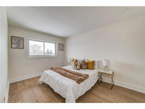 117 Secord Avenue, Kitchener, ON - Indoor Photo Showing Bedroom