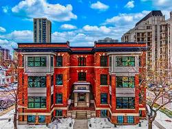 204-100 Charlton Avenue W Hamilton, ON L8P 2C3