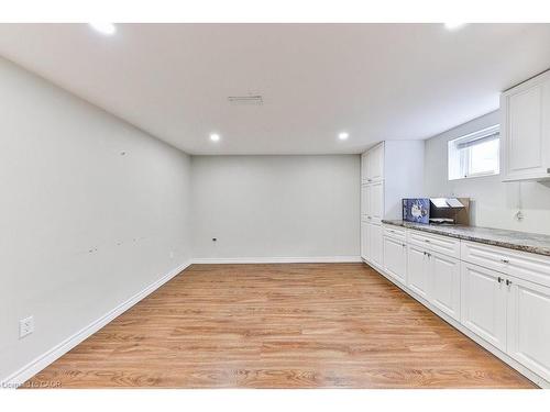 Lower-602 Drury Lane, Burlington, ON - Indoor