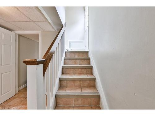 Lower-602 Drury Lane, Burlington, ON - Indoor Photo Showing Other Room