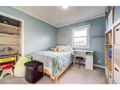 53 Norfolk Avenue, Cambridge, ON - Indoor Photo Showing Bedroom