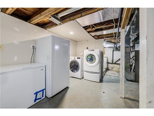 53 Norfolk Avenue, Cambridge, ON - Indoor Photo Showing Laundry Room