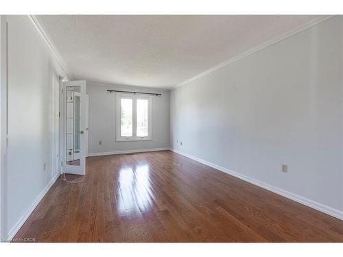 128 Brian Boulevard, Waterdown, ON - Indoor Photo Showing Other Room