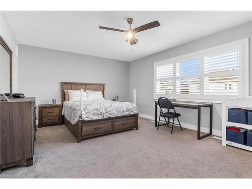 7703 Sycamore Drive, Niagara Falls, ON - Indoor Photo Showing Bedroom