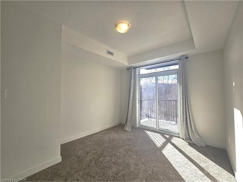 75-405 Myers Road, Cambridge, ON - Indoor Photo Showing Other Room