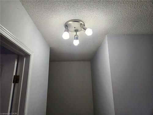 185 Sulmona Drive, Hamilton, ON - Indoor Photo Showing Other Room