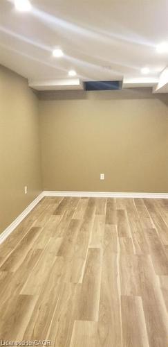 185 Sulmona Drive, Hamilton, ON - Indoor